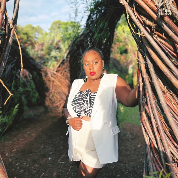 Meet your ✨Posh Ambassador✨ , Ma'chae! - Picture 1 of 2